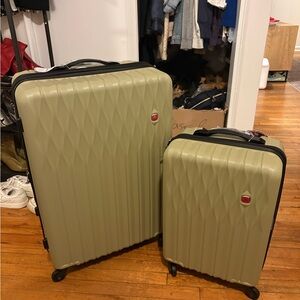SwissGear Olive Green Luggage Set